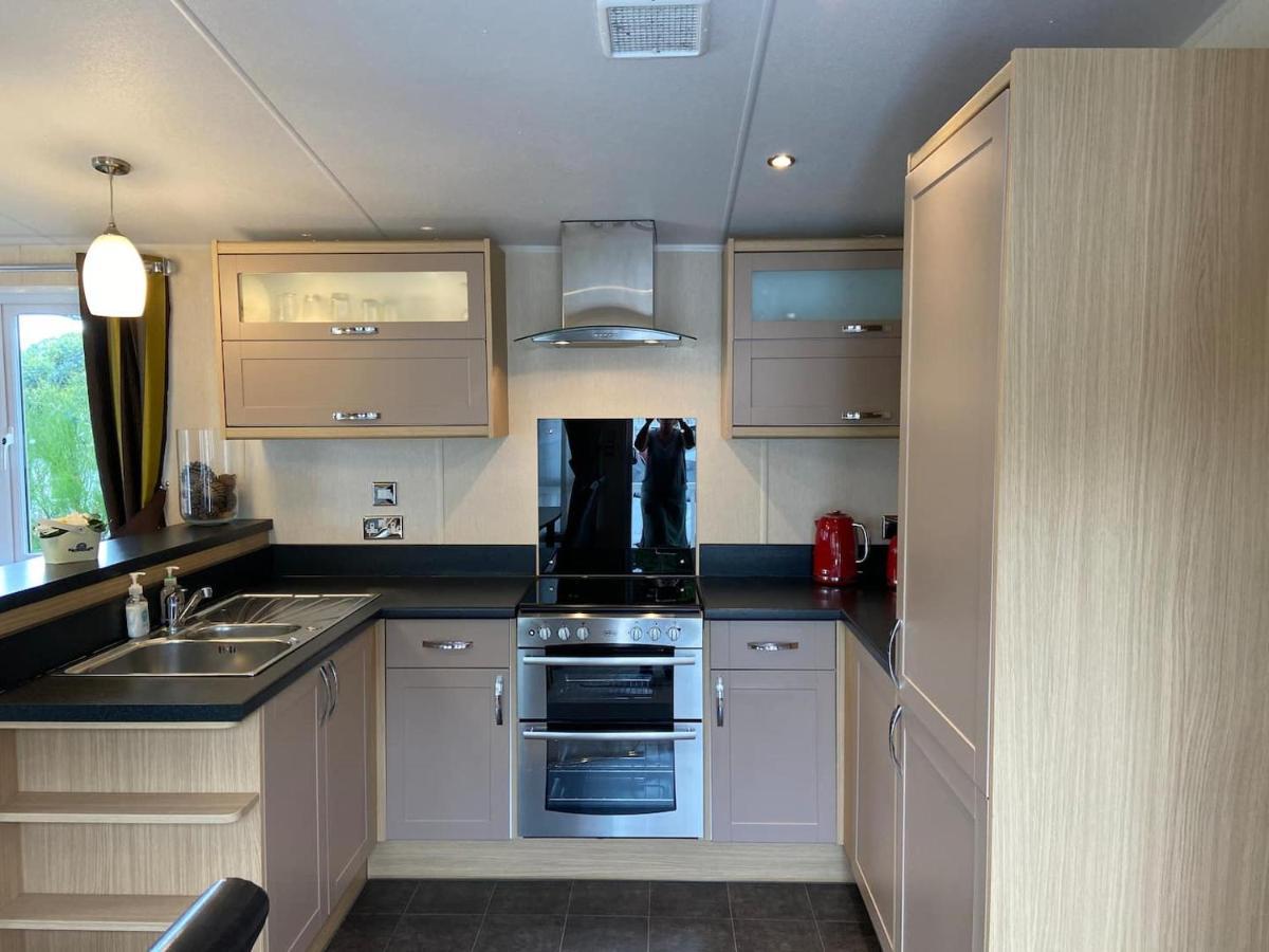New Forest Retreat Shorefield Country Park Lymington Exteriör bild